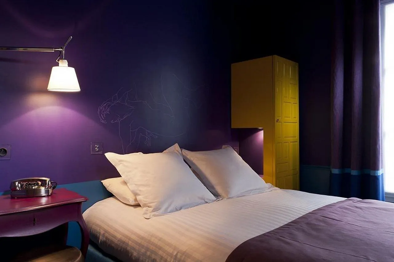 Hotel Crayon Paryż