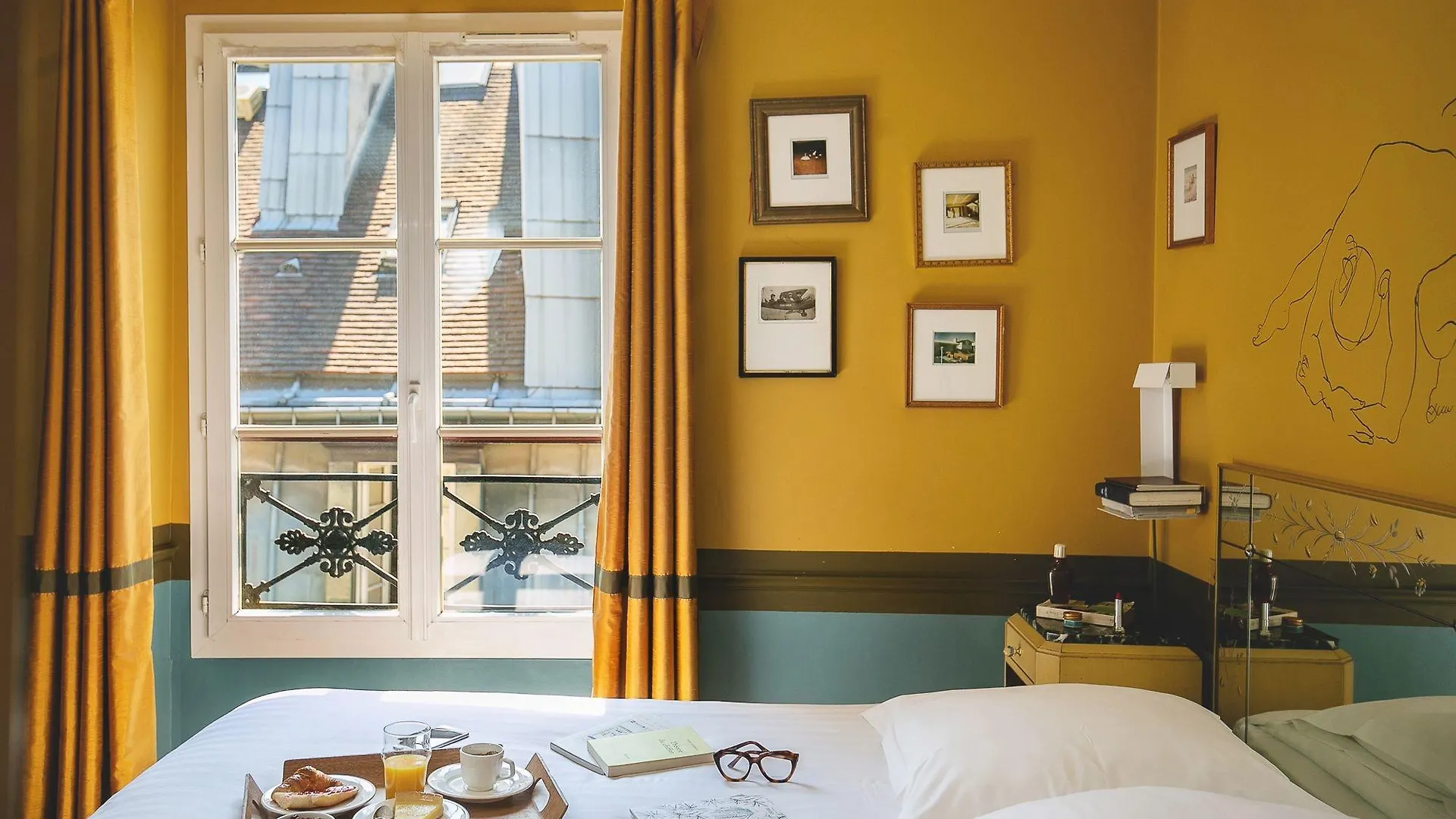 Crayon By Elegancia Hotel