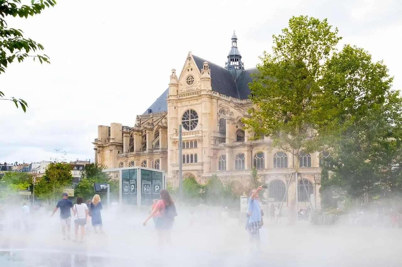 Crayon 3* Paris