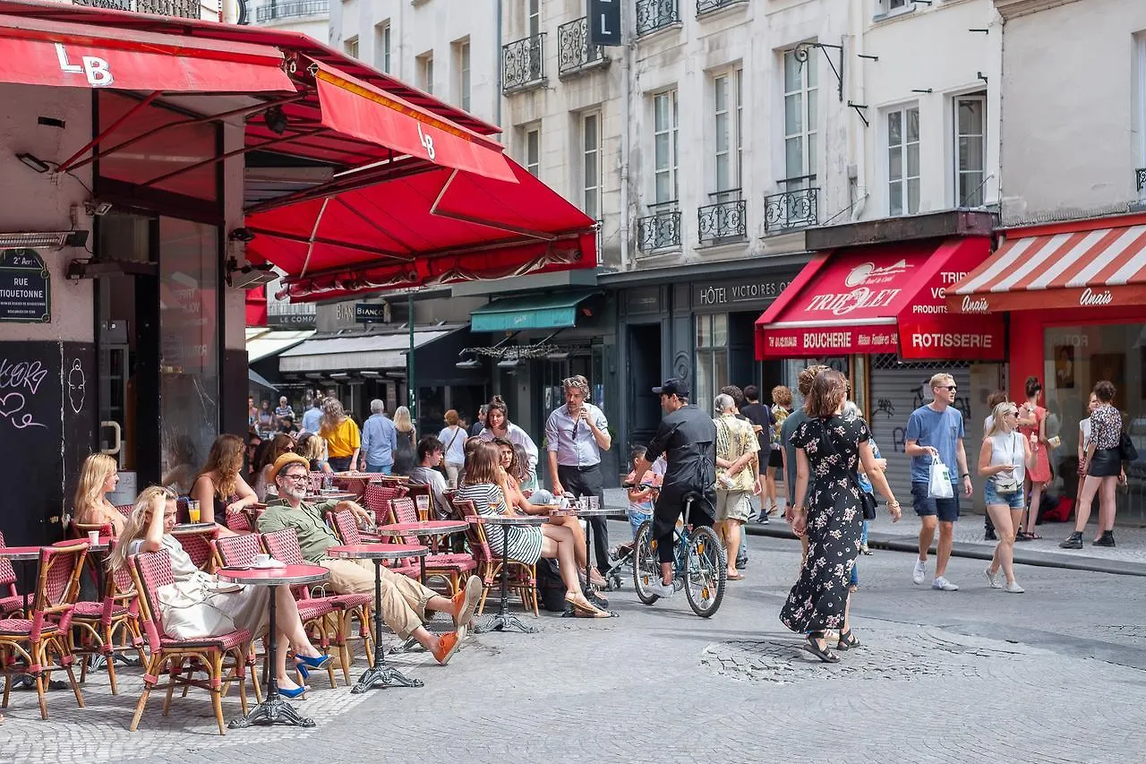 Crayon 3* Paris