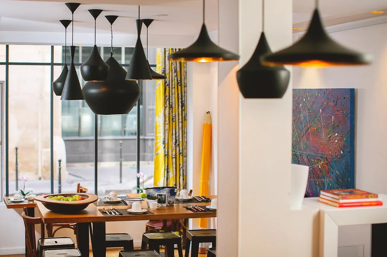 Crayon 3* Paris